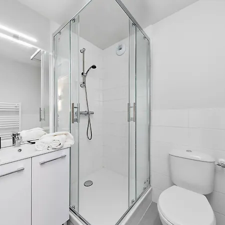 Student Factory Champ De Mars