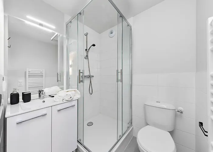 Student Factory Champ De Mars